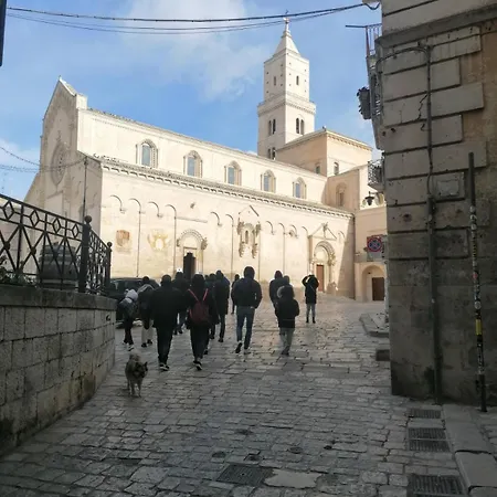 Pm 5 Via Salita Di Castelvecchio Matera